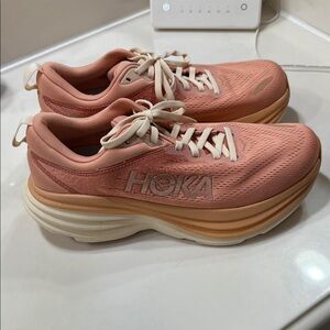 Hoka Bondi 8